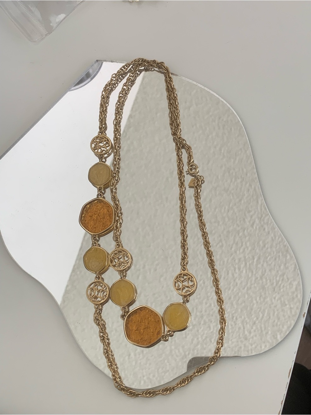Vintage 70s Sarah Coventry Taste of Honey Station Gold Tone Necklace